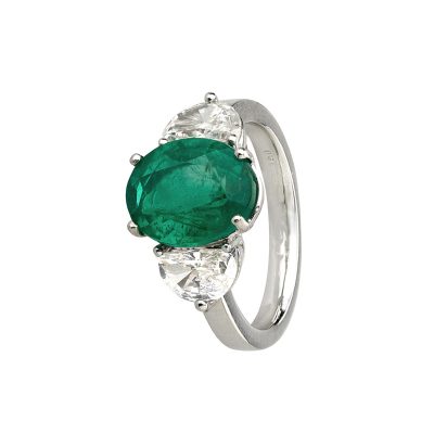 Colombian emerald and half moon diamonds ring