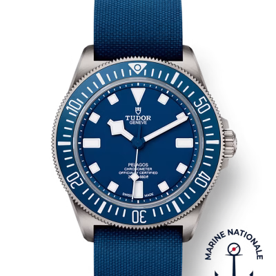 Pelagos FXD Manufacture Calibre MT5602 42mm titanium case Navy blue fabric strap